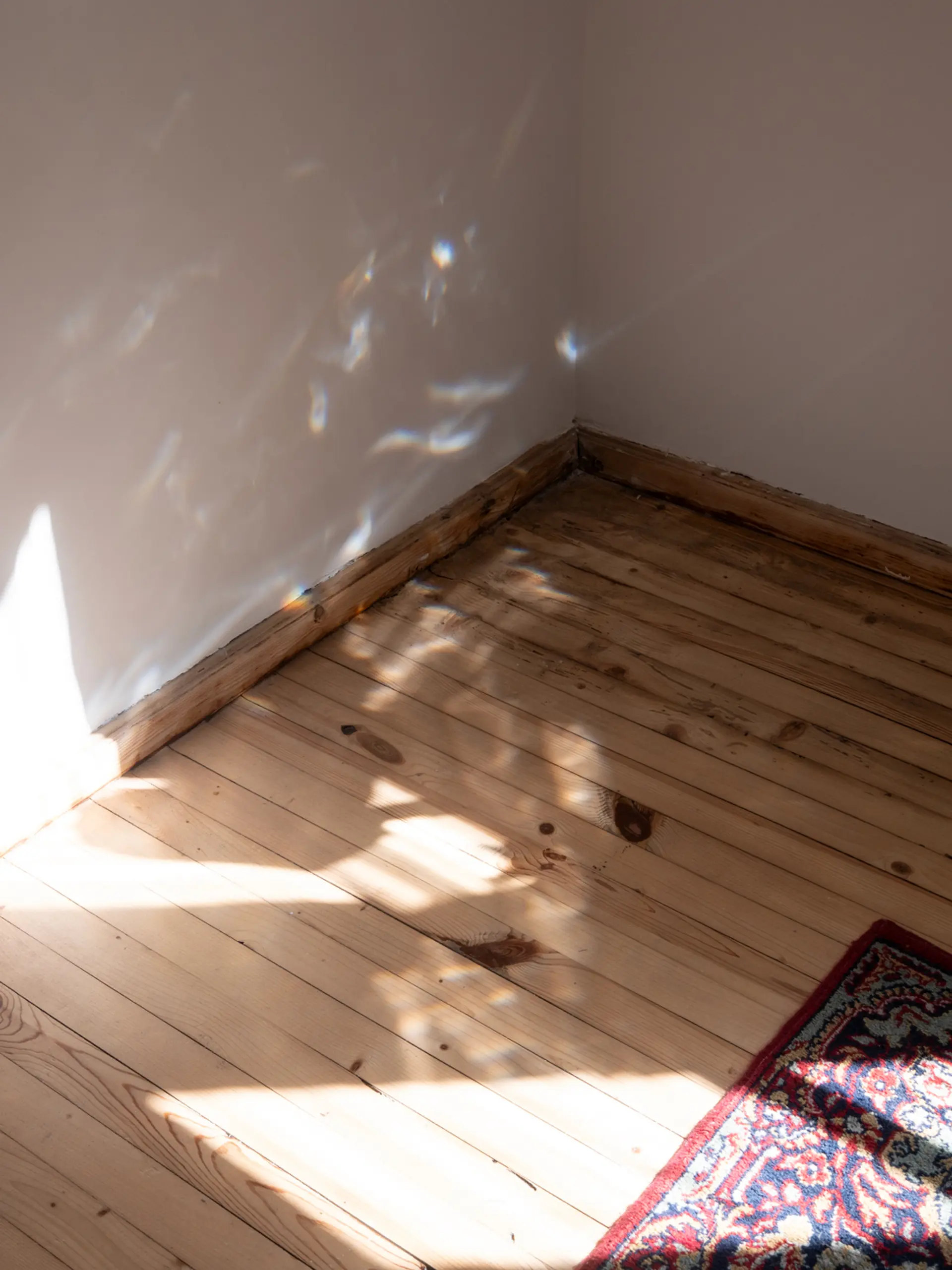 Ceiling,Floor,Light